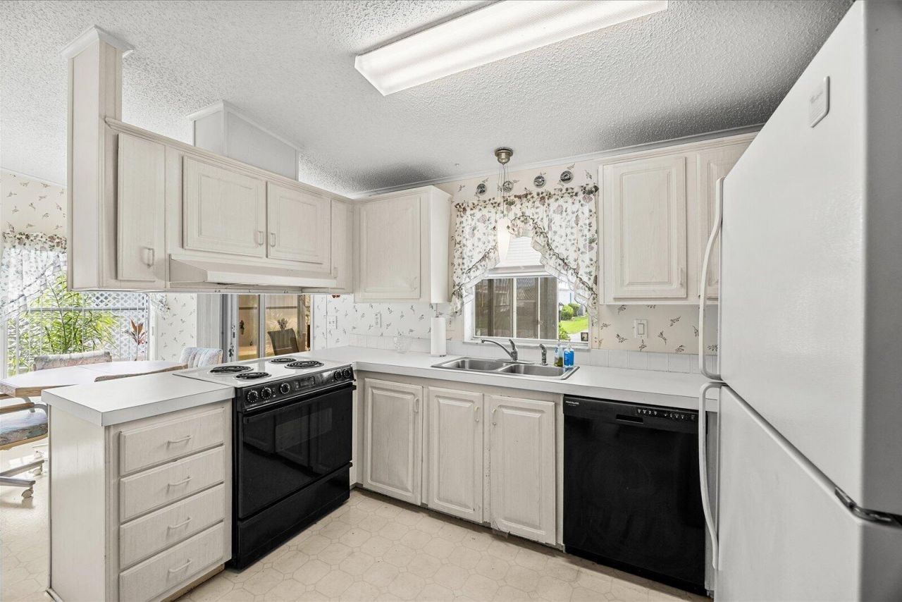 3712 Crabapple Drive, Port Saint Lucie, FL 34952 Photo