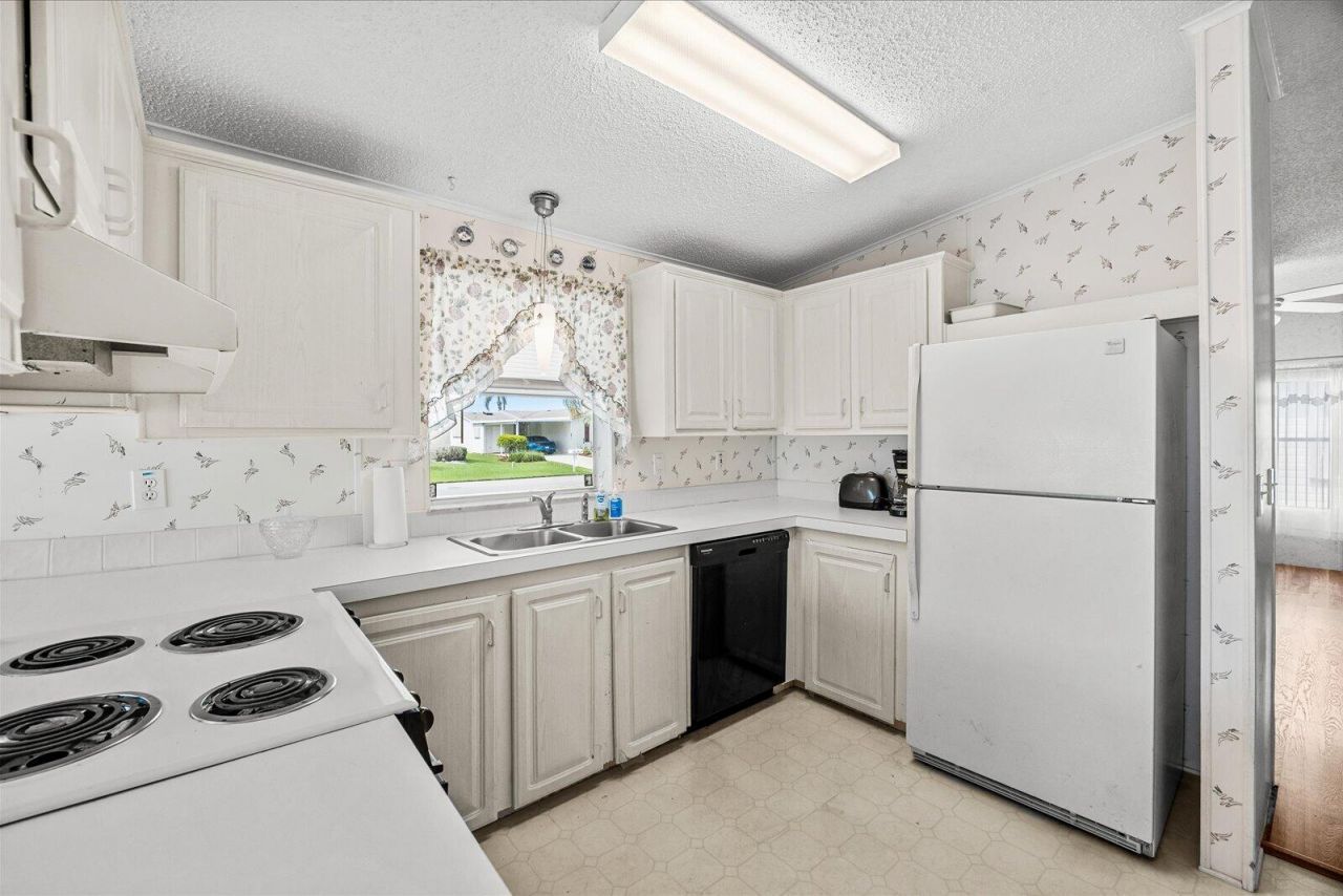 3712 Crabapple Drive, Port Saint Lucie, FL 34952 Photo