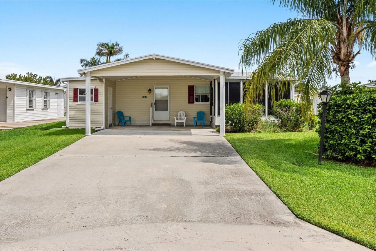 3712 Crabapple Drive, Port Saint Lucie, FL 34952 Photo