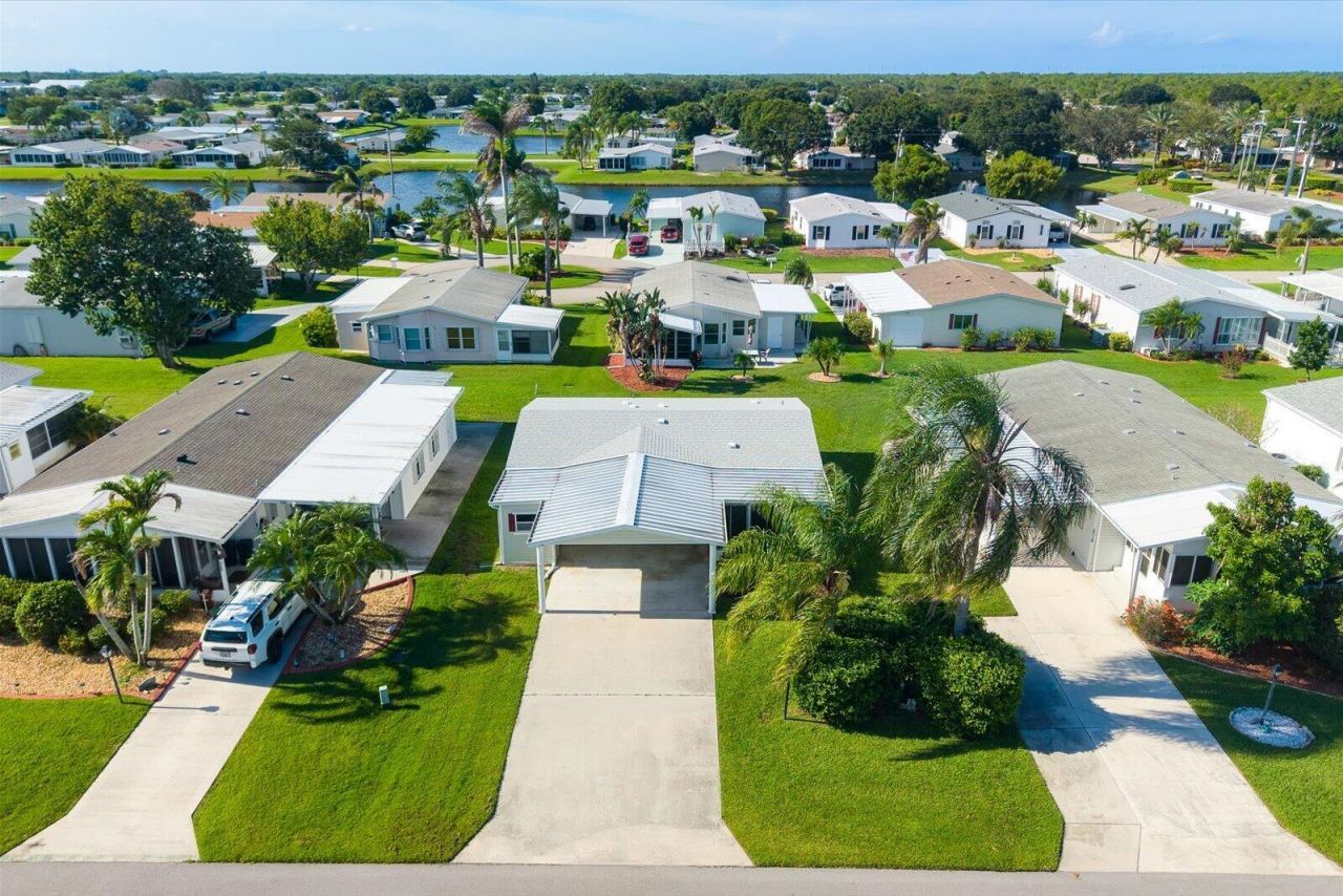 3712 Crabapple Drive, Port Saint Lucie, FL 34952 Photo