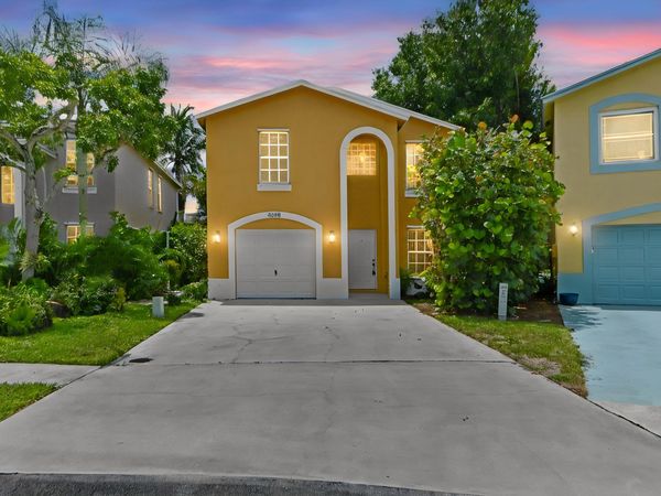 4268 Pine Hollow Circle, Greenacres, FL 33463