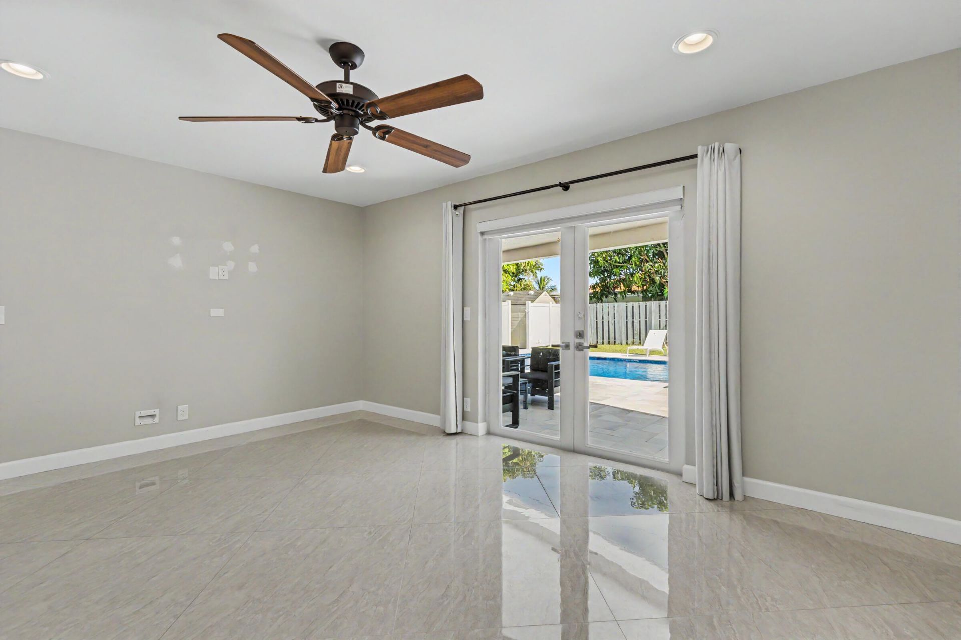 1 Tam O Shanter Lane, Boca Raton, FL 33431 Photo