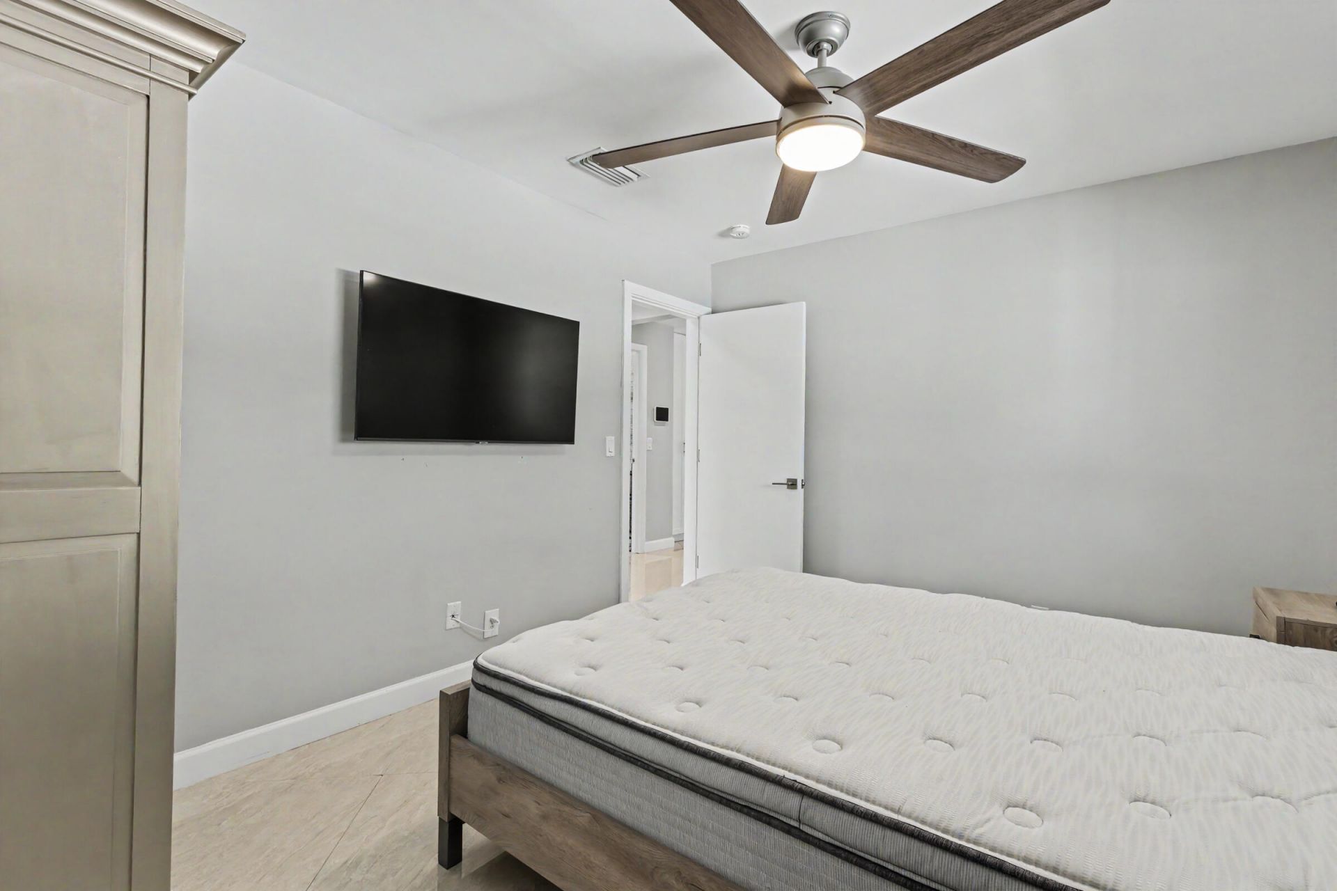 1 Tam O Shanter Lane, Boca Raton, FL 33431 Photo