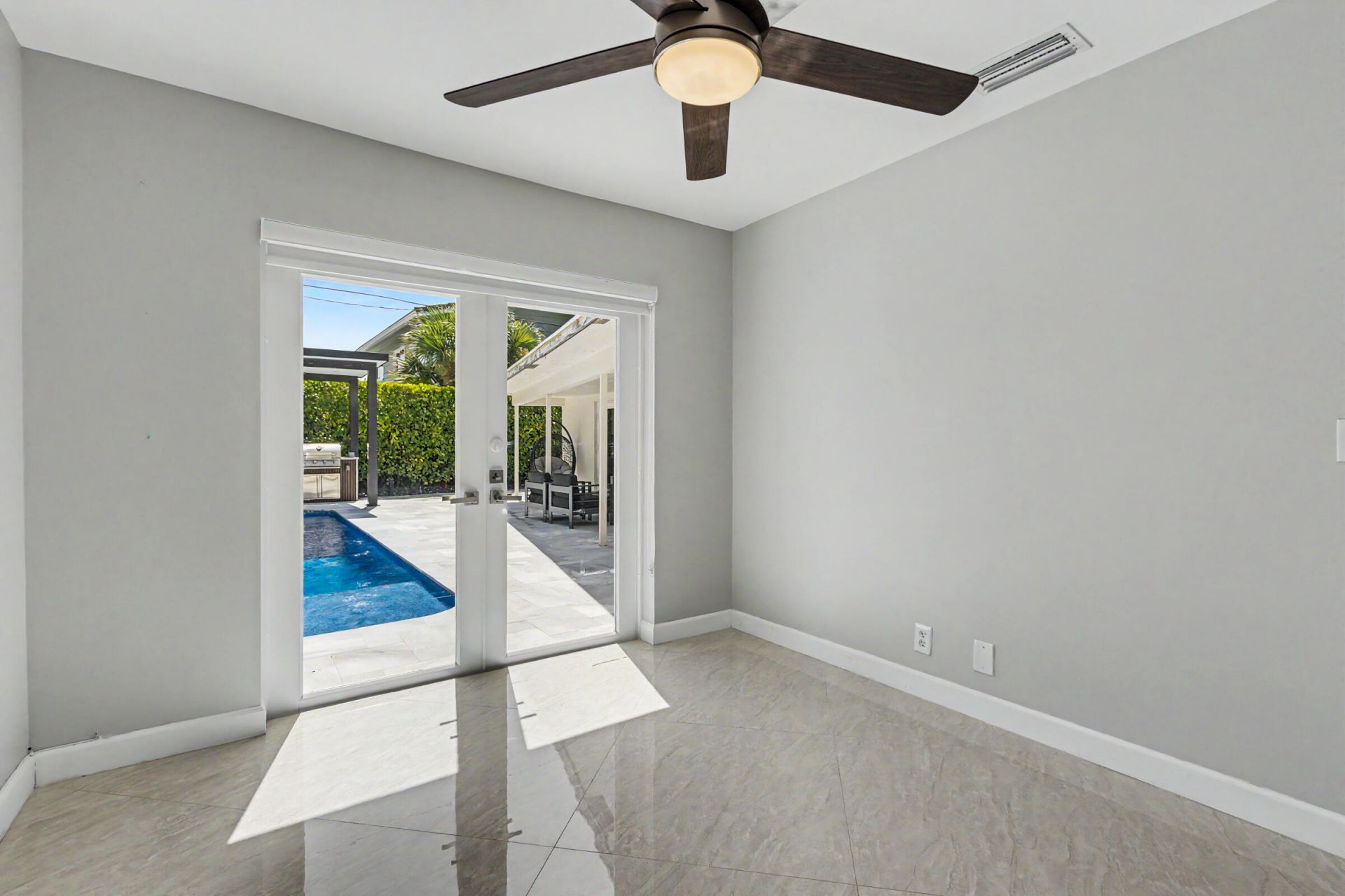 1 Tam O Shanter Lane, Boca Raton, FL 33431 Photo