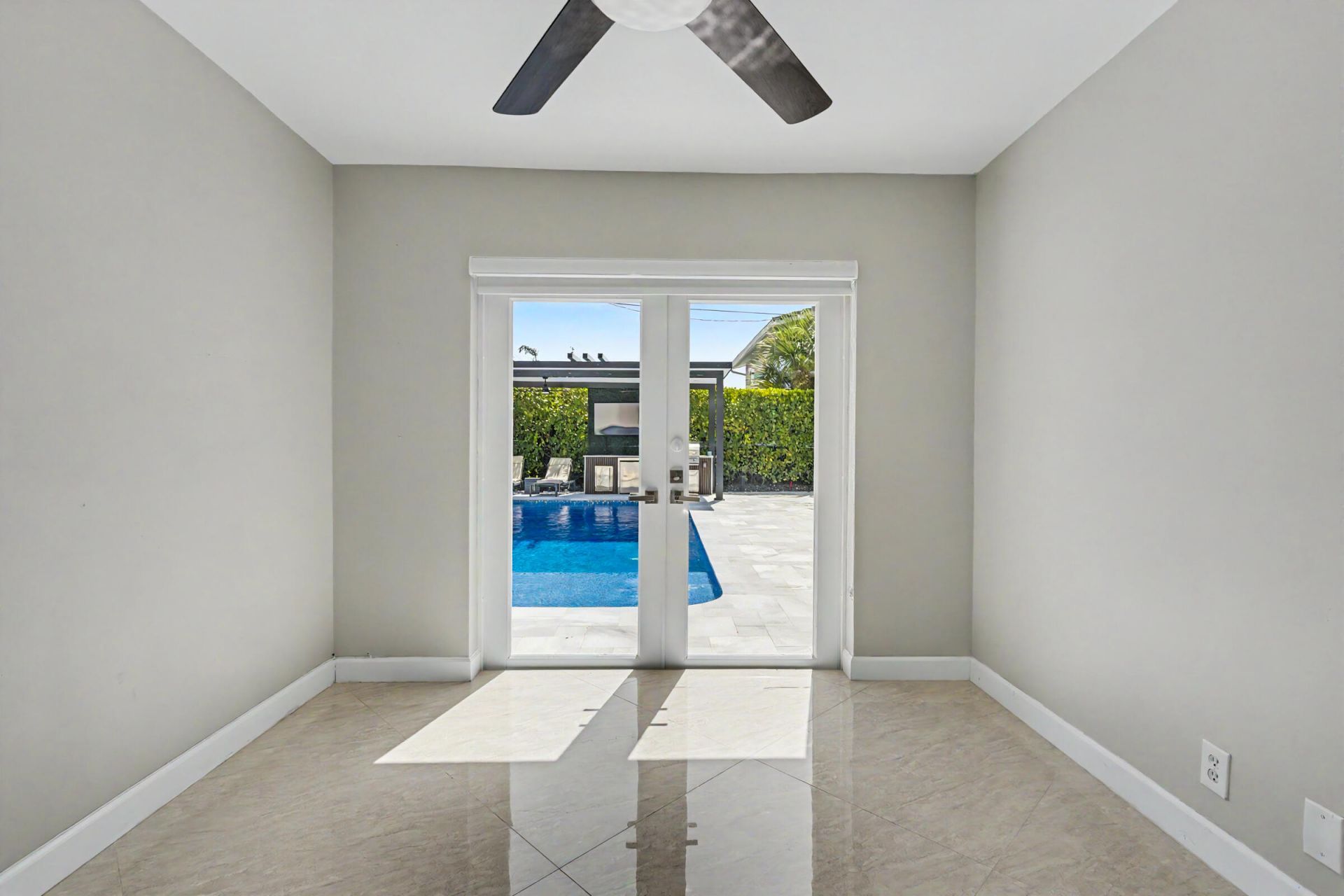 1 Tam O Shanter Lane, Boca Raton, FL 33431 Photo