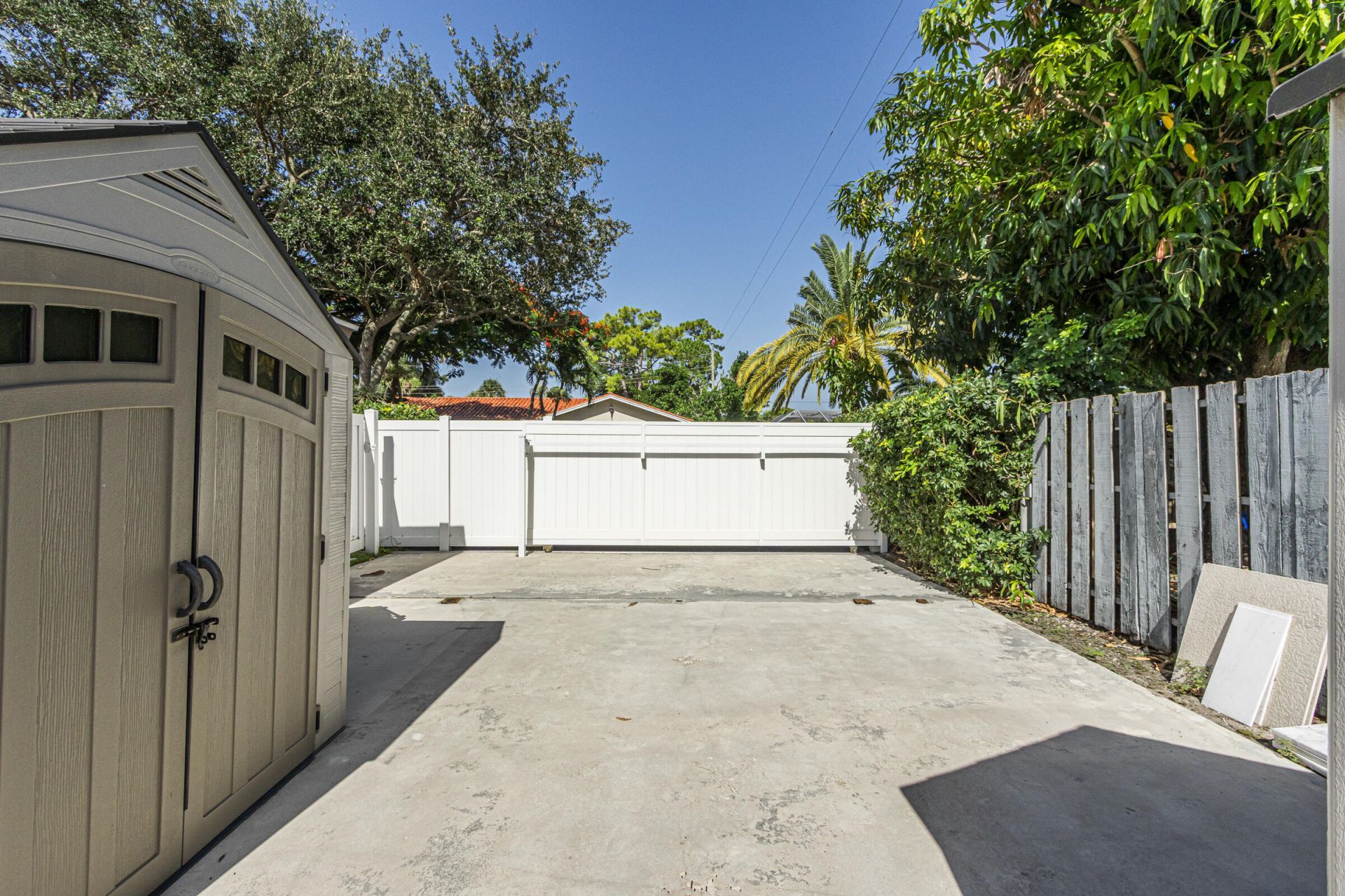 1 Tam O Shanter Lane, Boca Raton, FL 33431 Photo