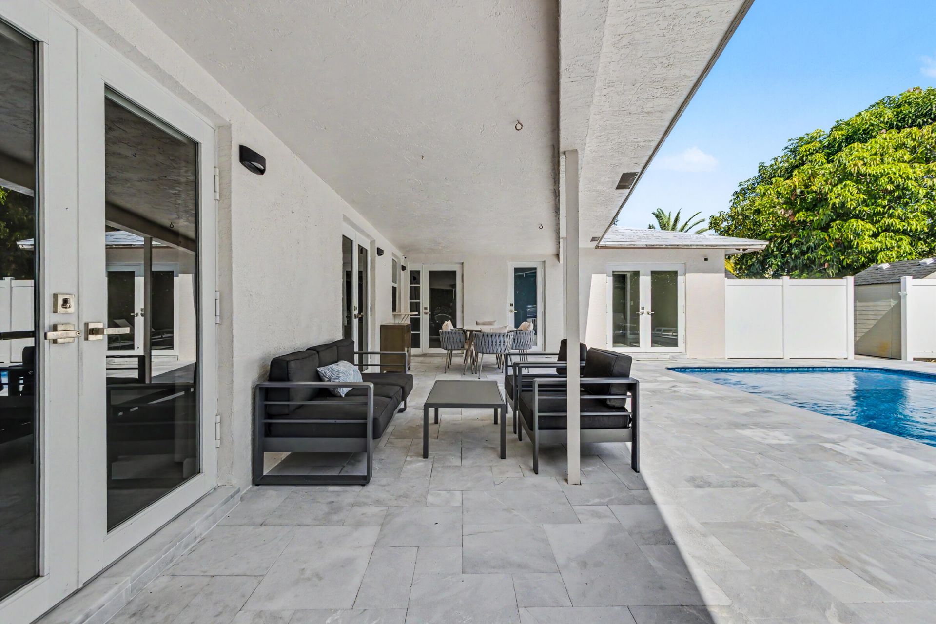 1 Tam O Shanter Lane, Boca Raton, FL 33431 Photo