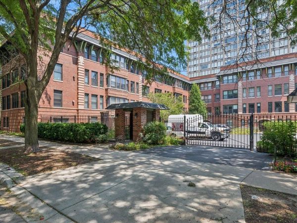 5325 N Kenmore Avenue , Unit 3A, Chicago, IL 60640