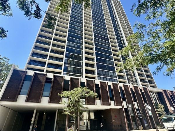 1636 N Wells Street, Unit 2214, Chicago, IL 60614