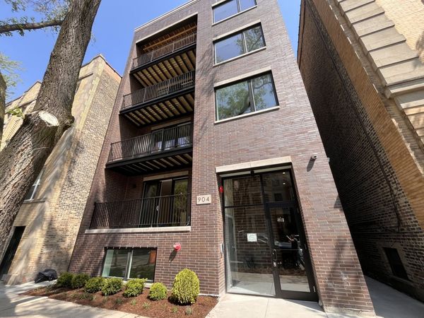 904 W Dakin Street , Unit 401, Chicago, IL 60613