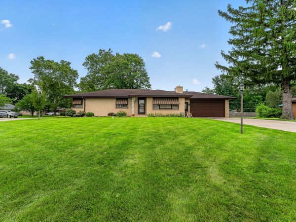 3300 Pinecrest Drive , Joliet, IL 60435