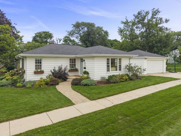 1205 E EVERGREEN Street , Wheaton, IL 60187