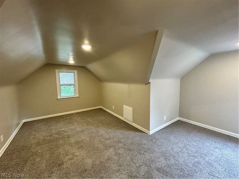 13099 Cedar Road, Cleveland Heights, OH 44118 Photo 23