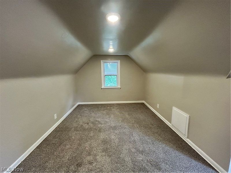 13099 Cedar Road, Cleveland Heights, OH 44118 Photo 25