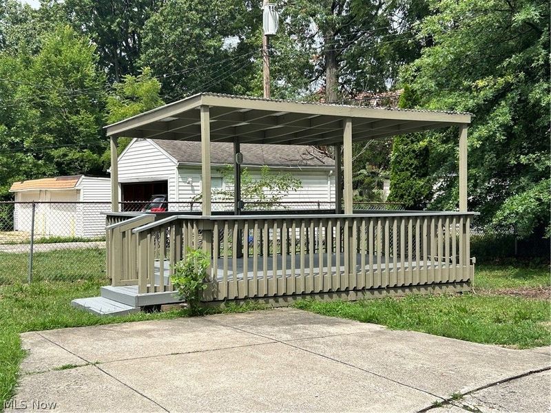 13099 Cedar Road, Cleveland Heights, OH 44118 Photo 5