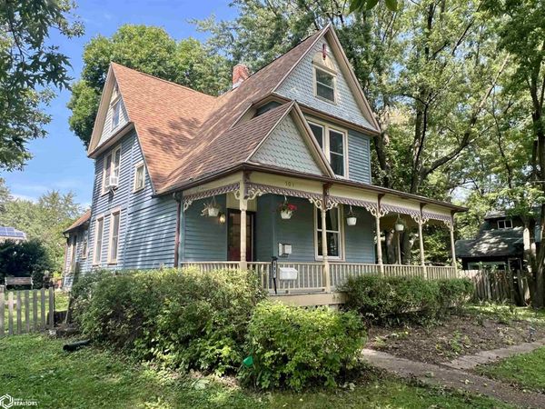 501 E Lowe Avenue, Fairfield, IA 52556