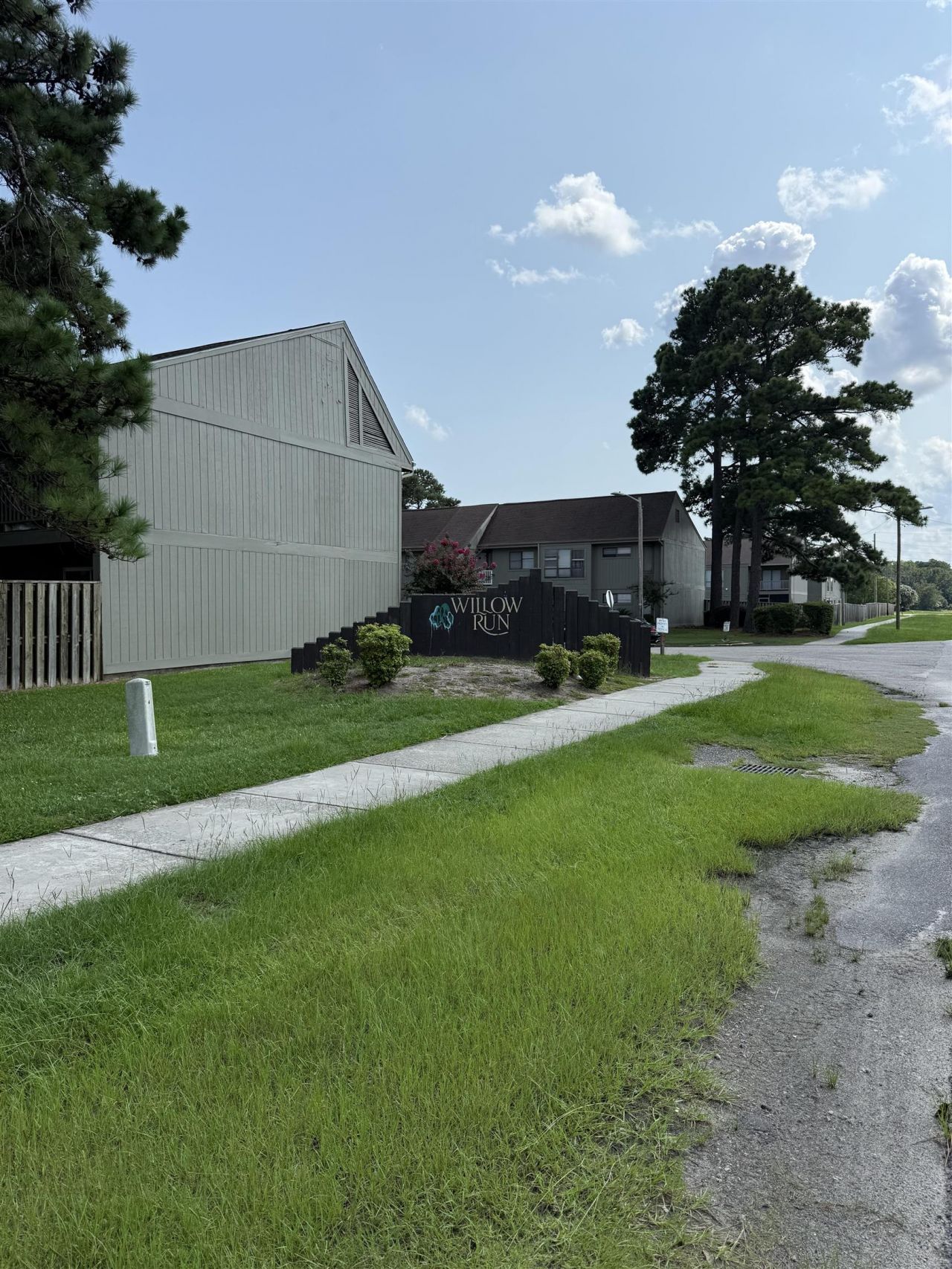 2000 Greens Blvd. Photo 30