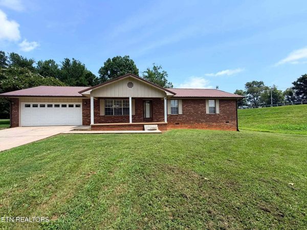 104 College Grove Rd, Rockwood, TN 37854
