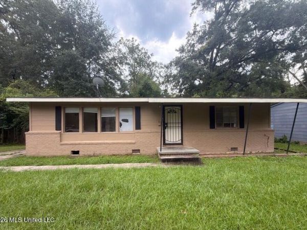 2747 Emerald Drive, Jackson, MS 39212