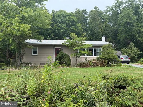 117 LAKESIDE DRIVE , FREDERICKSBURG, PA 17026