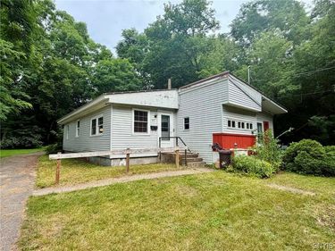 65 Fenton Street, Waddington, NY 13694