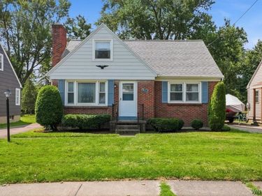 139 Euclid Avenue, Hamburg, NY 14075