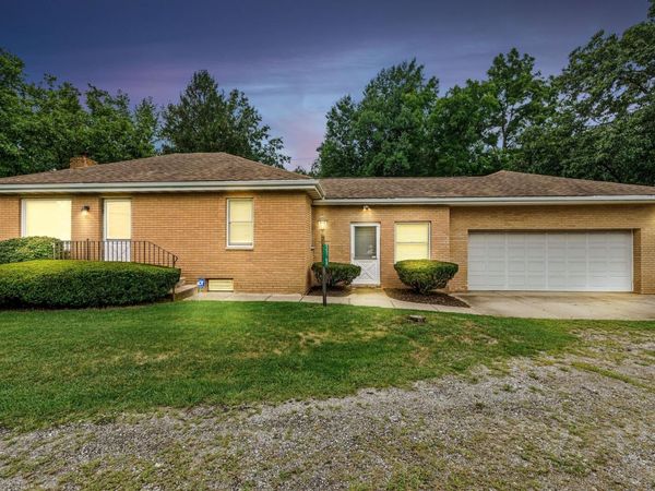 55769 Mayflower Road, South Bend, IN 46619