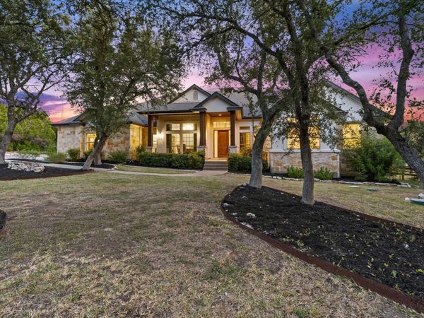 607 Saddlehorn DR, Dripping Springs, TX 78620