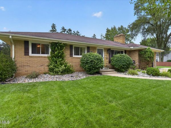 800 Phillips Street, Maumee, OH 43537