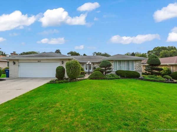 9213 S 83rd Court , Hickory Hills, IL 60457