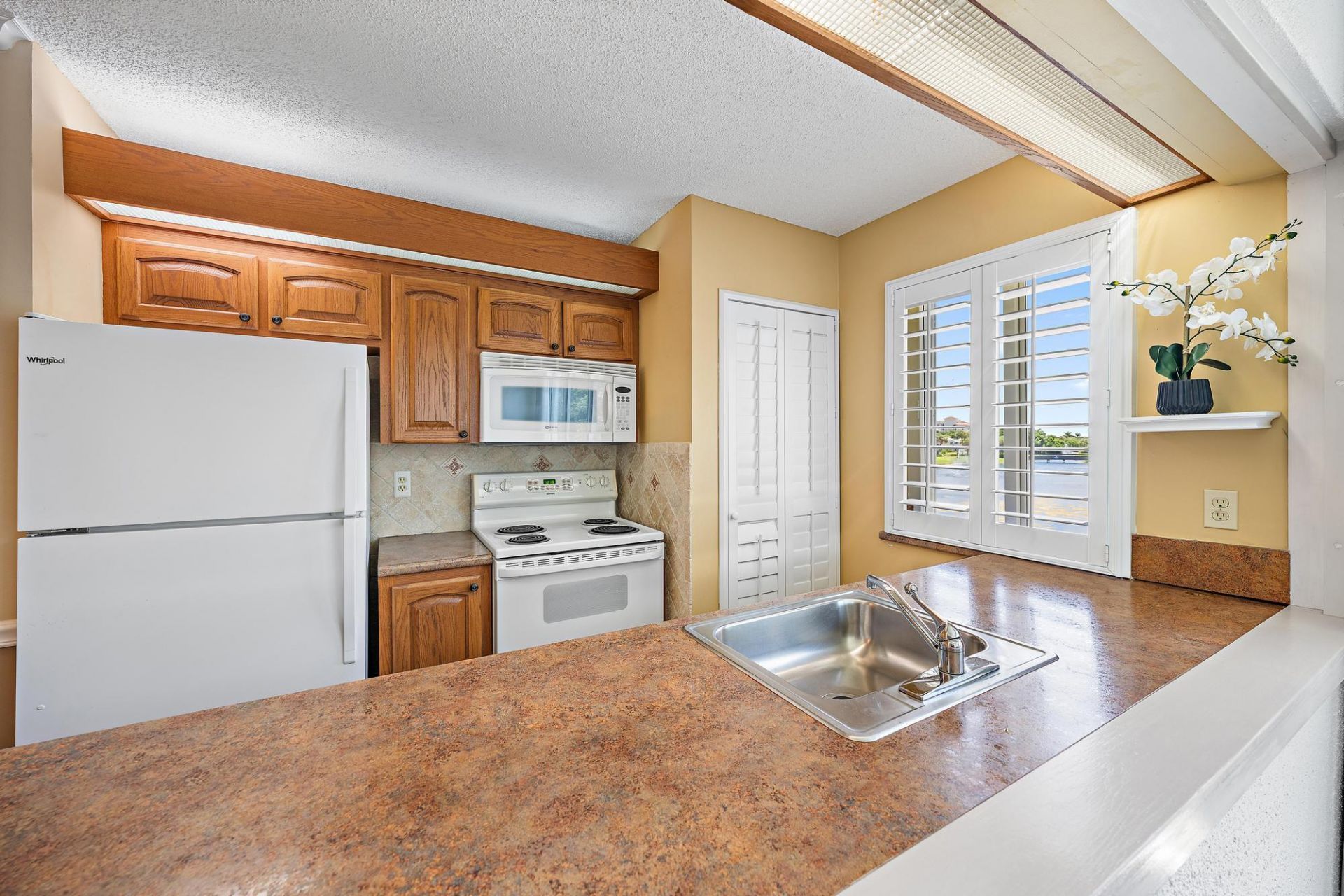 353 S Us Highway 1, Unit B308, Jupiter, FL 33477 Photo
