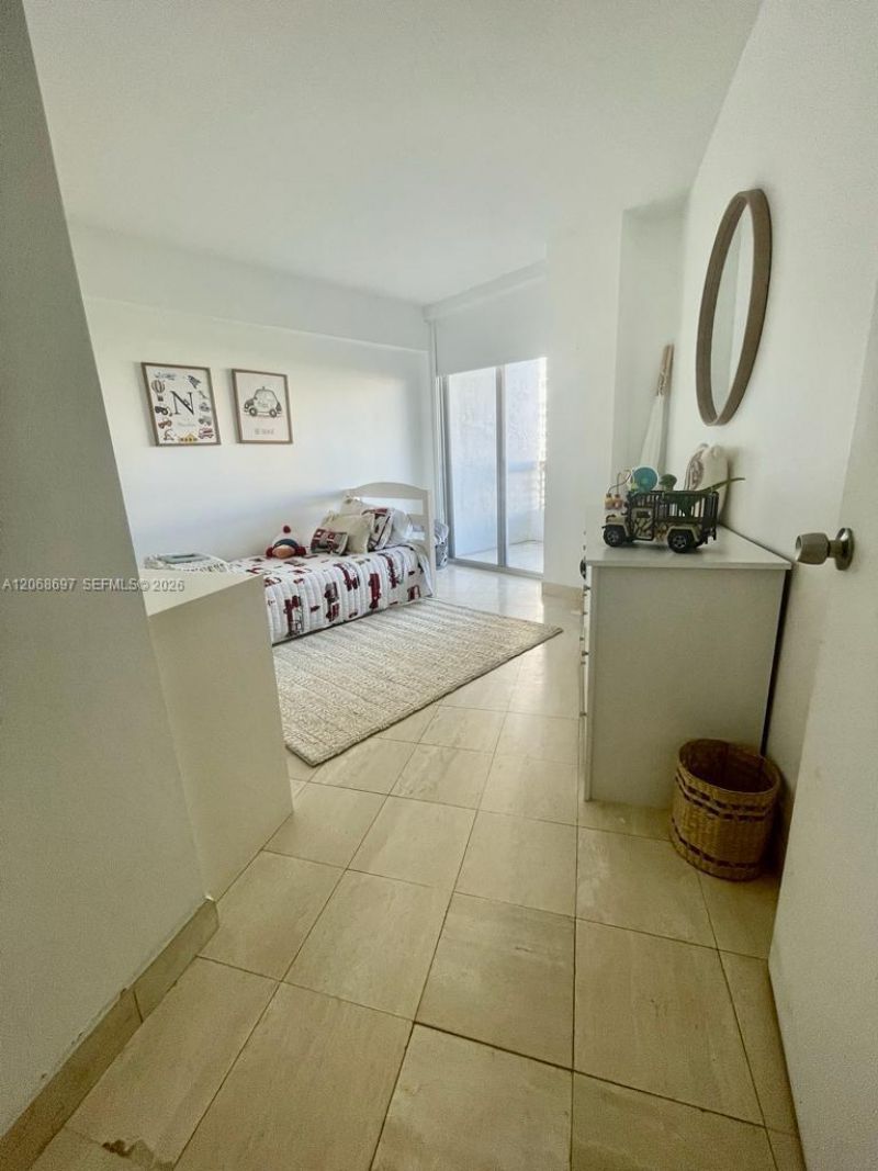 3600 Mystic Pointe Dr , Unit 1010, Aventura, FL 33180 Photo