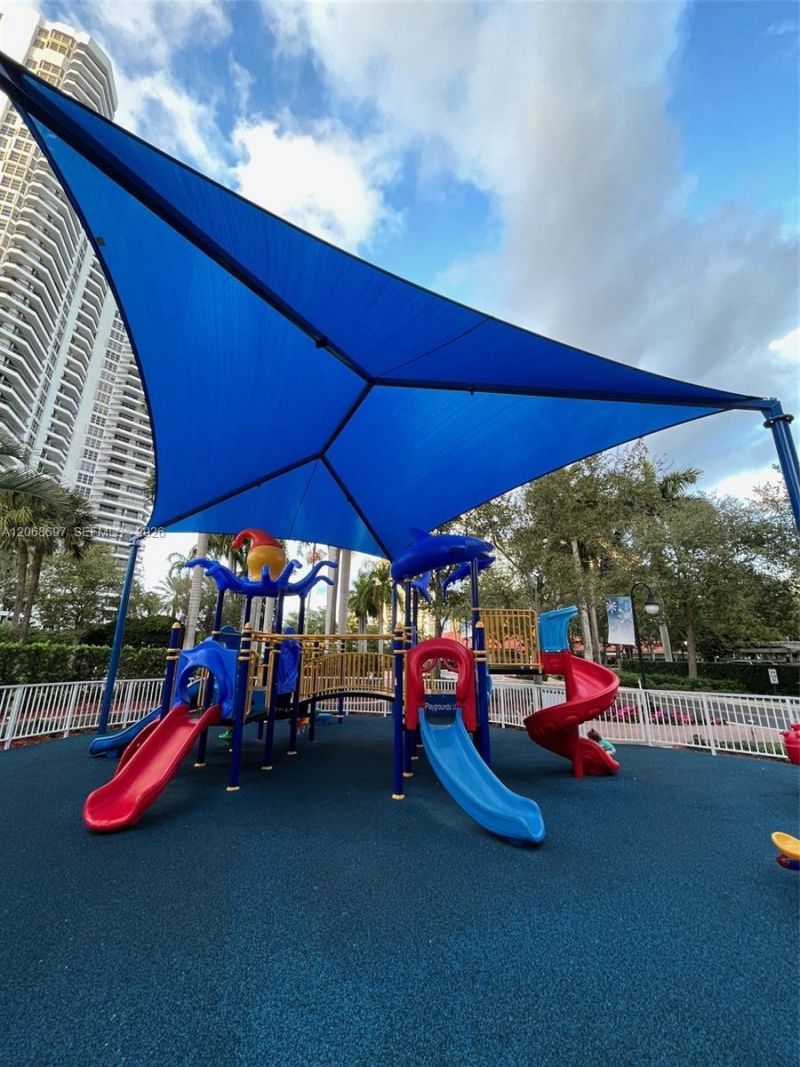 3600 Mystic Pointe Dr , Unit 1010, Aventura, FL 33180 Photo