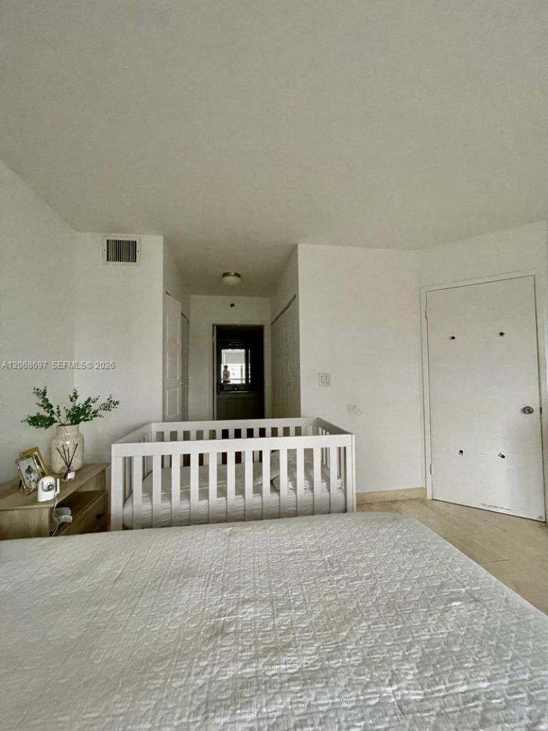 3600 Mystic Pointe Dr , Unit 1010, Aventura, FL 33180 Photo