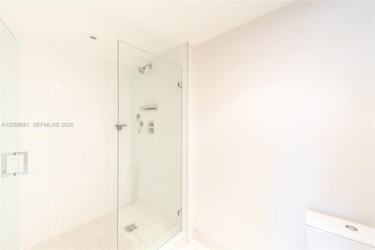 199 Ocean Lane Dr , Unit 206, Key Biscayne, FL 33149 Photo