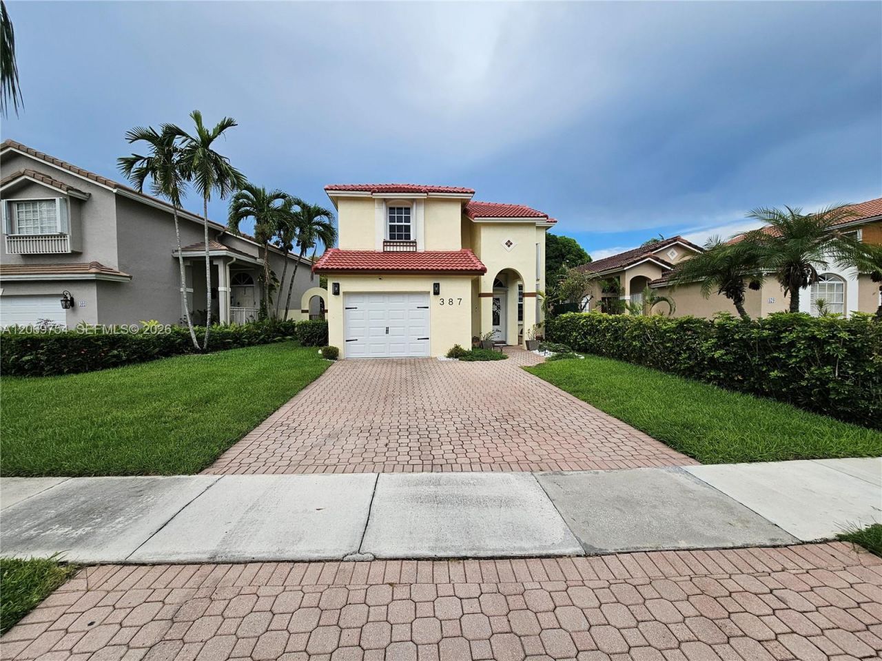 387 NW 107th Ave, Pembroke Pines, FL 33026 Photo