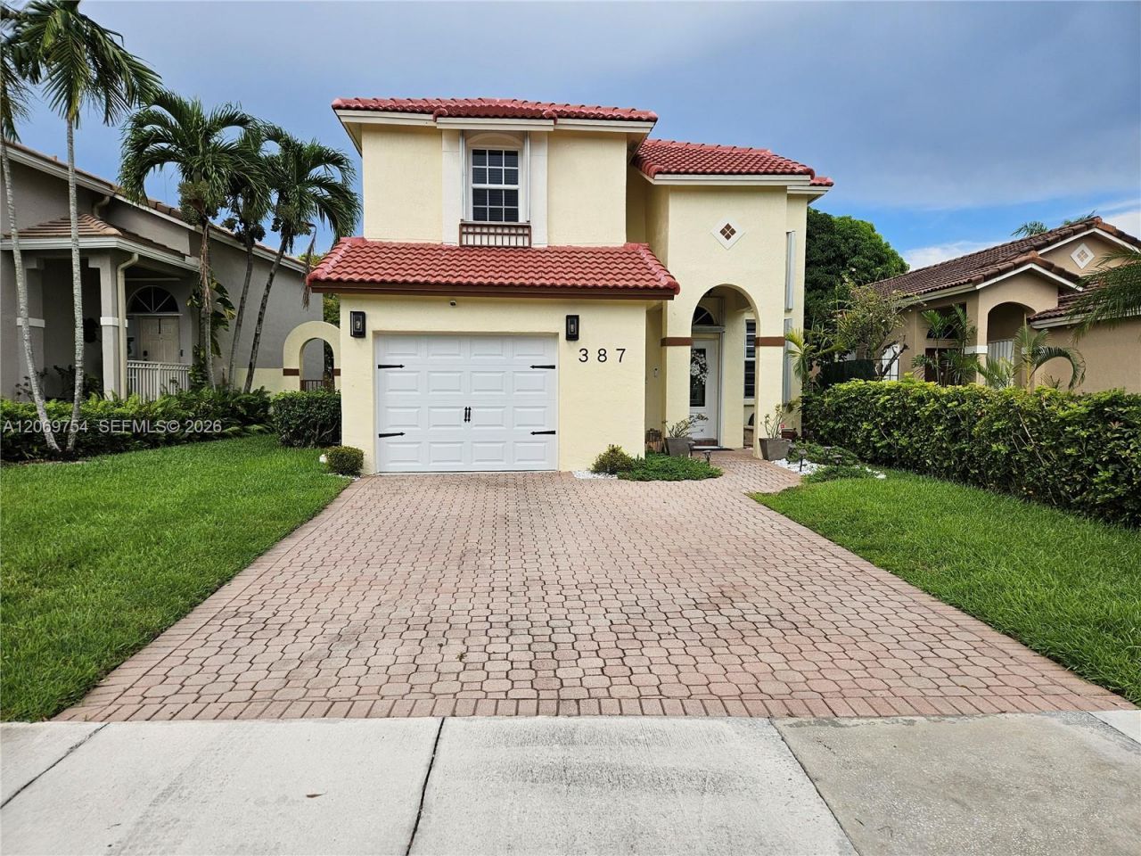 387 NW 107th Ave, Pembroke Pines, FL 33026 Photo