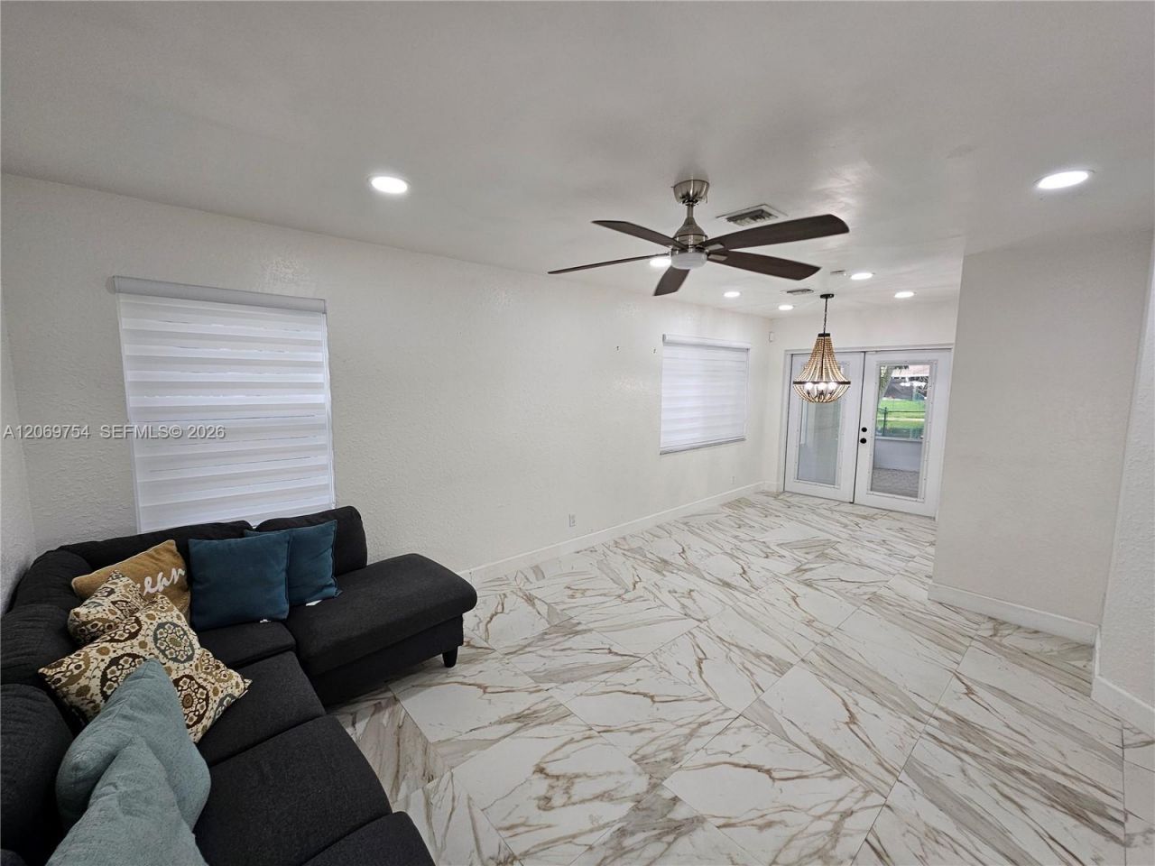 387 NW 107th Ave, Pembroke Pines, FL 33026 Photo