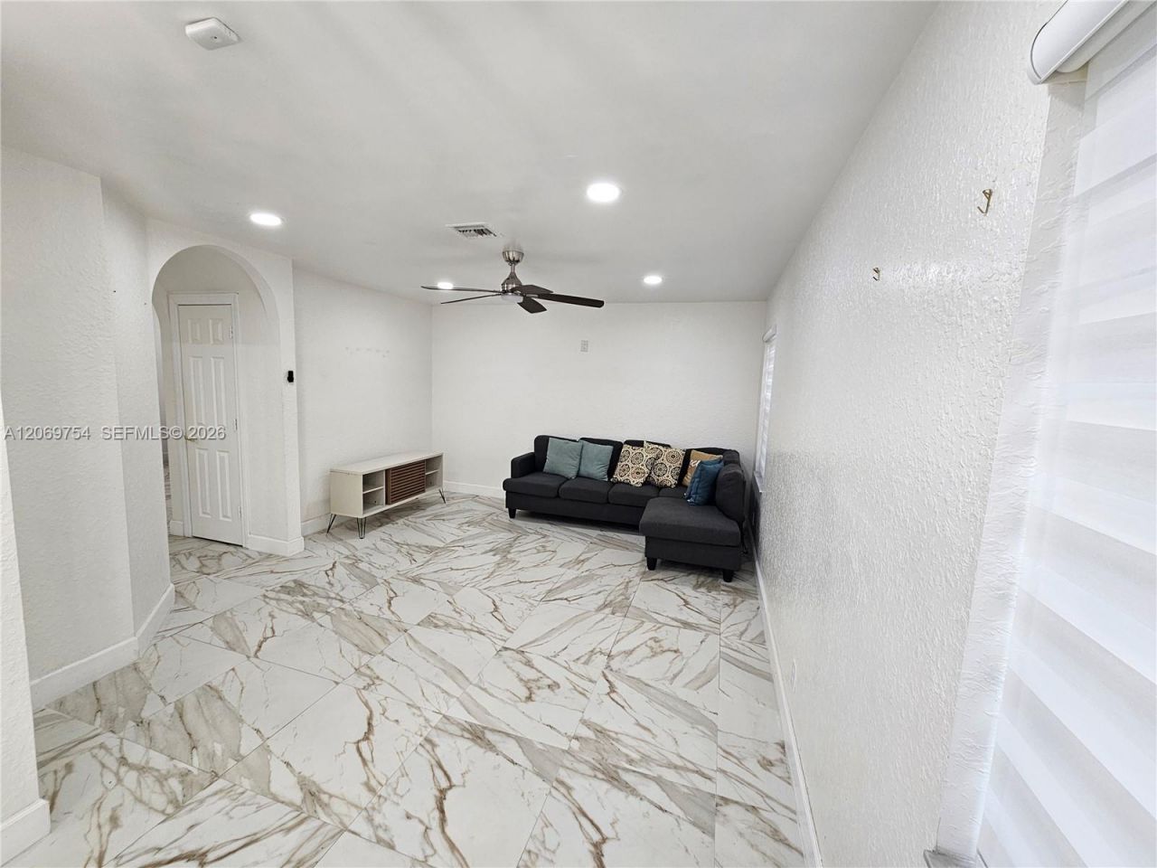 387 NW 107th Ave, Pembroke Pines, FL 33026 Photo