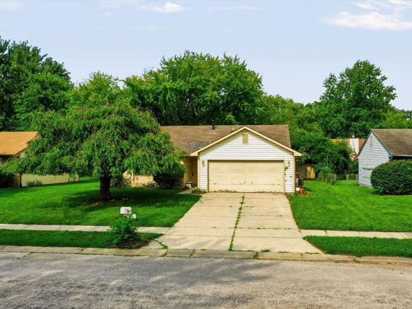 4272 Eagle Lake Drive, Indianapolis, IN 46254