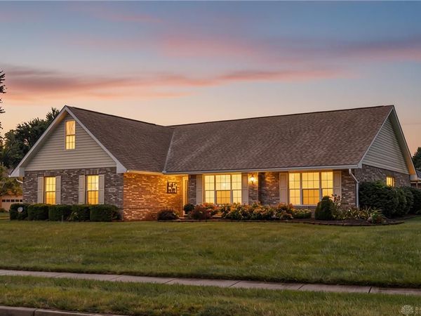 1295 Candlelite Lane, Fairborn, OH 45324