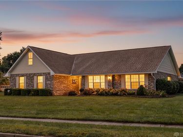 1295 Candlelite Lane, Fairborn, OH 45324