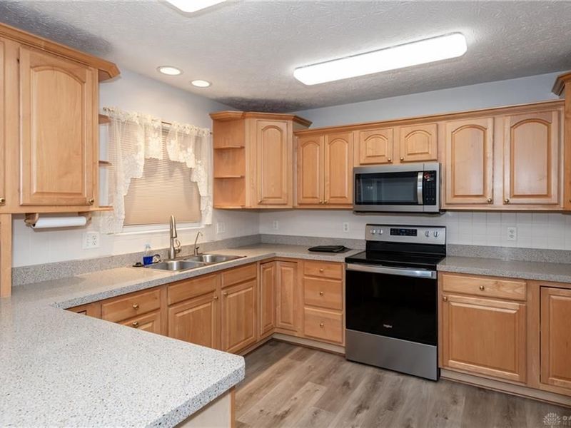 1295 Candlelite Lane, Fairborn, OH 45324 Photo 16
