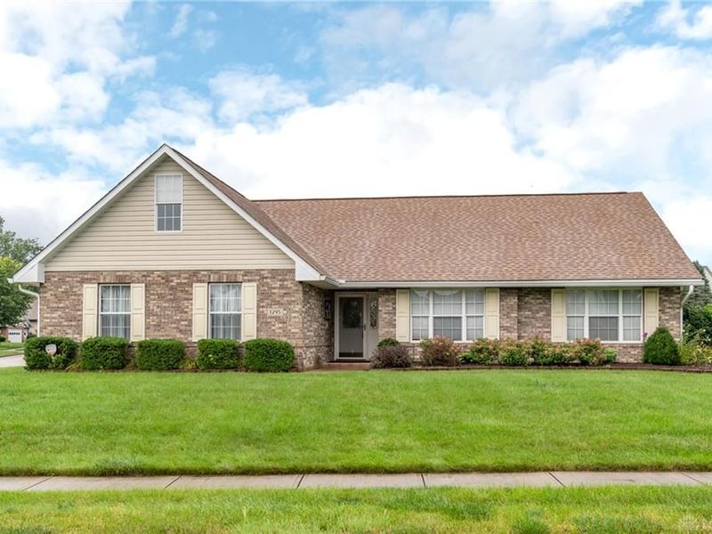 1295 Candlelite Lane, Fairborn, OH 45324 Photo 2