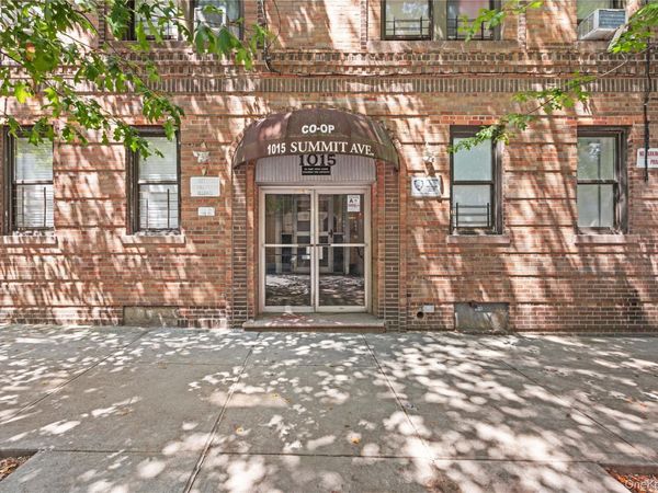 1015 Summit Avenue , Unit 4A, Bronx, NY 10452