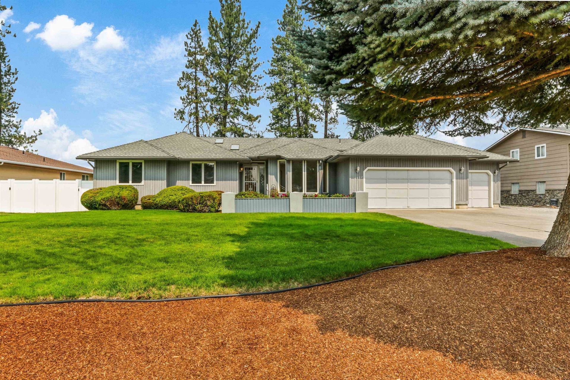 6922 W Johannsen Ave, Nine Mile Falls, WA 99026 Main Photo