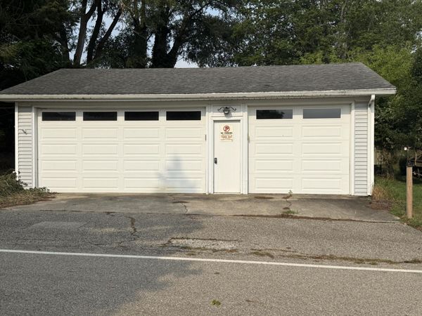11 N Washington Street, Douglas, MI 49406