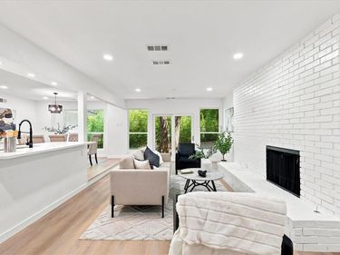 2631 Deep Hill Circle, Dallas, TX 75233