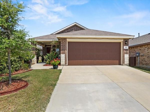 137 Running River Drive, Boyd, TX 76023