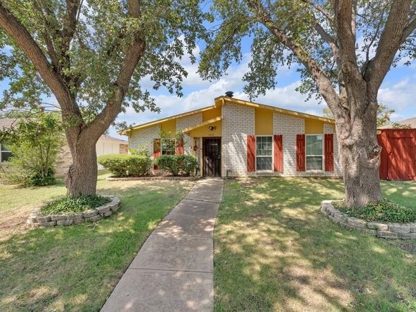 5013 Shannon Drive, The Colony, TX 75056
